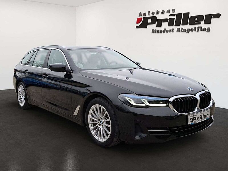 BMW 530 d xDrive Touring/Laser/HUD/Panorama/Leder/DDC