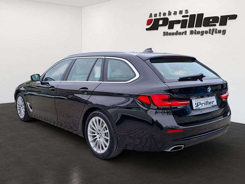 BMW 530 d xDrive Touring/Laser/HUD/Panorama/Leder/DDC