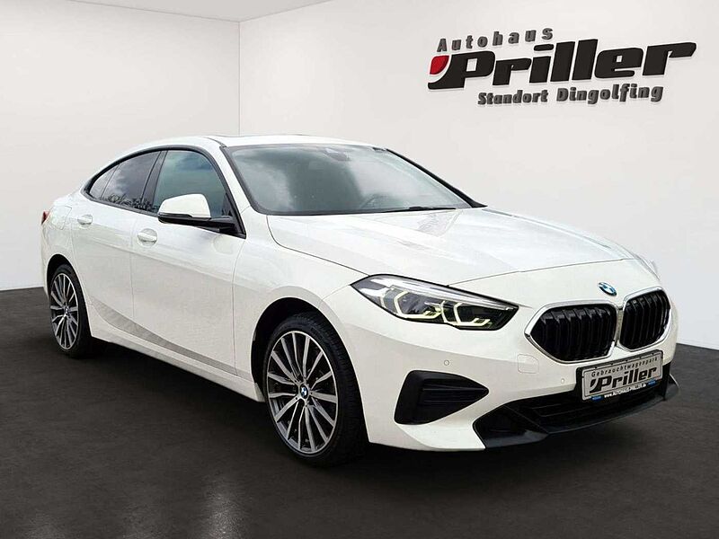 BMW 220 220d Gran Coupé Advantage/NAVI/AHK/DAB/Pano/18'