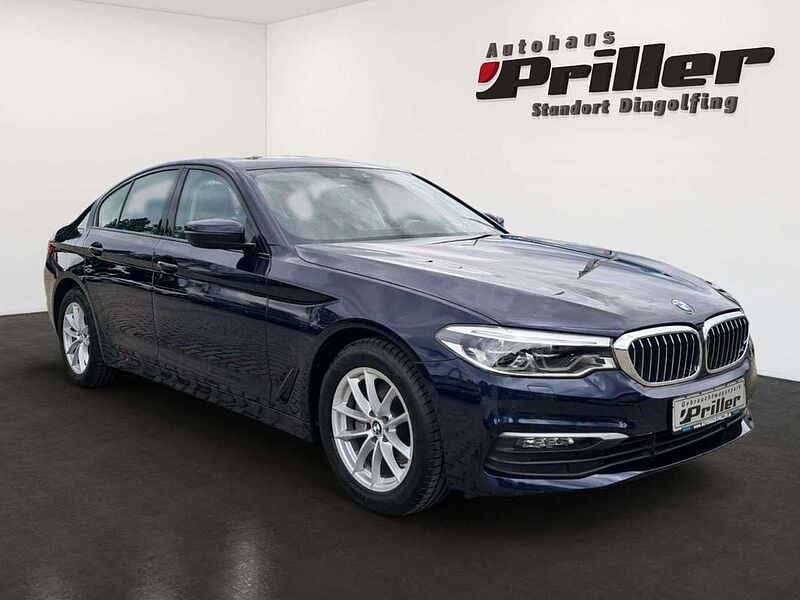 BMW 520 i Lim. NAVI/LED/HUD/eGSD/HIFI/RTTI/SRA