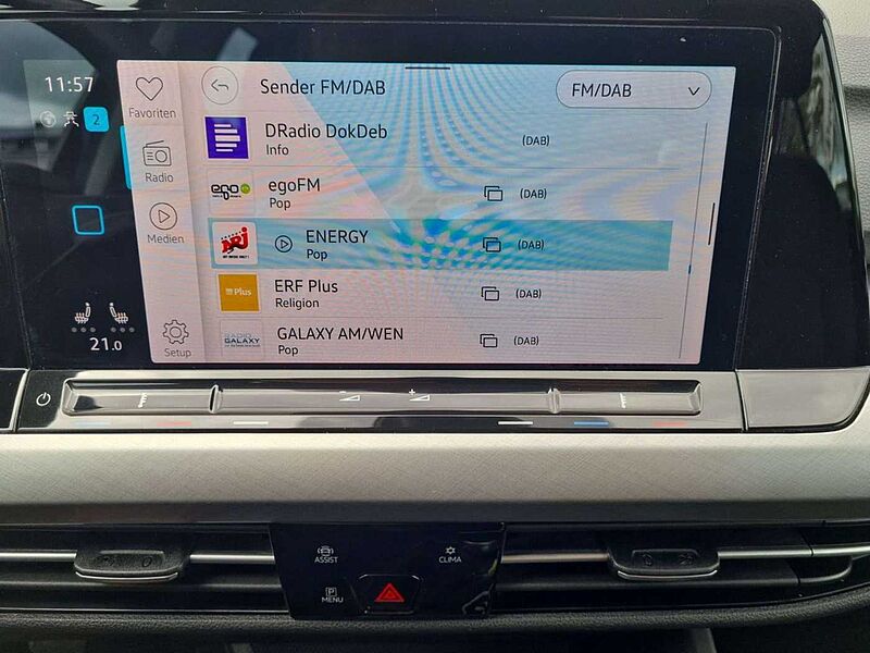 Volkswagen Golf VIII Lim. Life/NAVI/DAB+/LED/Apple/ACC/LRH