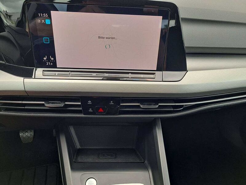 Volkswagen Golf VIII Lim. Life/NAVI/DAB+/LED/Apple/ACC/LRH