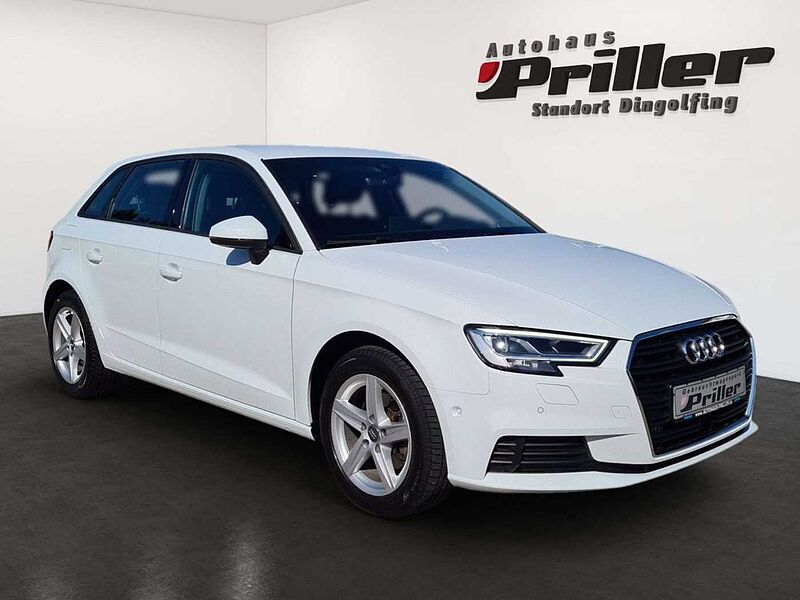 Audi A3 Sportback 30 TDI/LED/NAVI/ACC/Assistenz-Paket