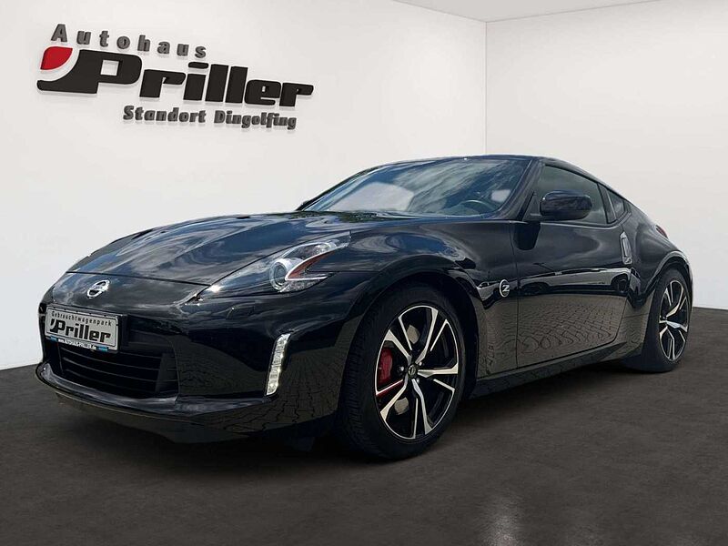 Nissan 370Z Coupé Pack/NAVI/Bi-Xenon/BOSE/Kamera/1.Hand