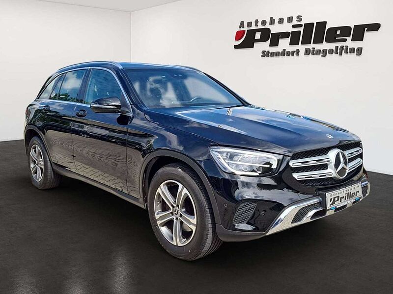 Mercedes-Benz GLC 220 d 4Matic/NAVI/LED/AMG-Line/Distronic/DAB