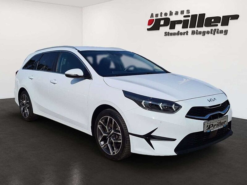 Kia Ceed SW / cee'd SW cee'd 1.5 T-GDI SW Platium Edition/NAVI/Bi-LED/