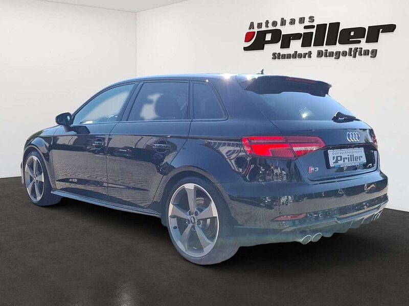 Audi S3 Sportback 2.0TFSI quattro/Matrix/NAVI/Panoram