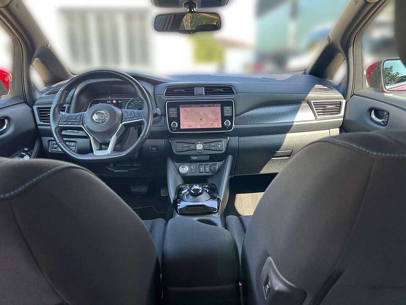 Nissan Leaf 40 kWh N-Connecta/NAVI/DAB/SHZ/Apple