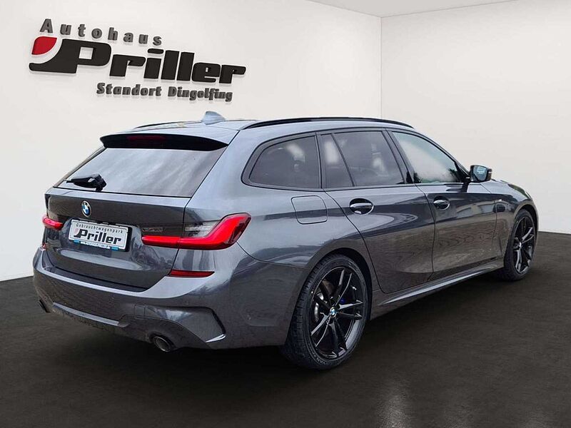 BMW 330 i Touring xDrive M Sport/NAVI/AHK/LED/DAB/H&K