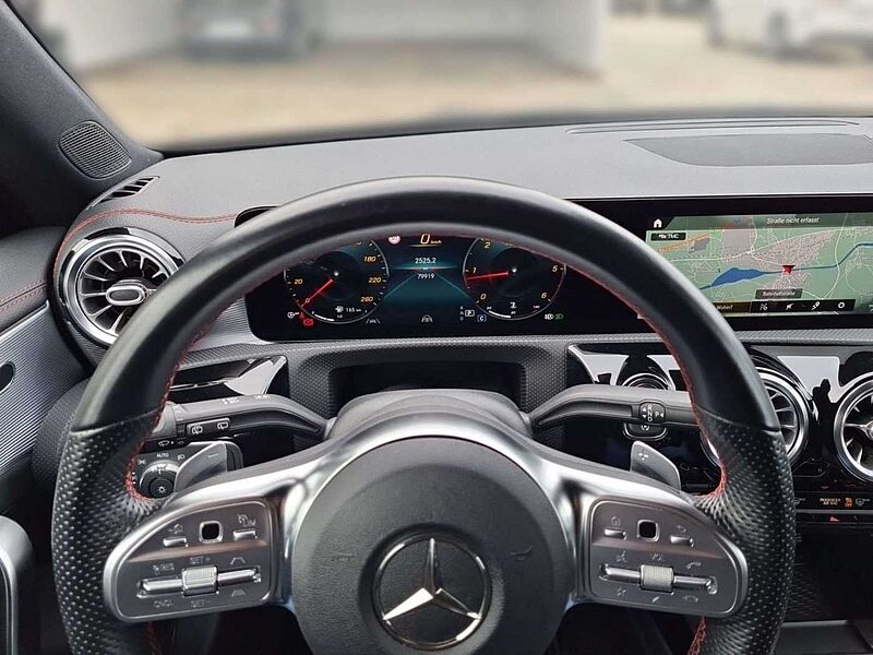 Mercedes-Benz CLA 220 DCT AMG Line Designo