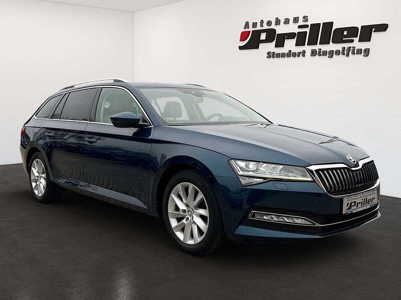 SKODA Superb 2.0 TDI Combi Premium Edition DSG