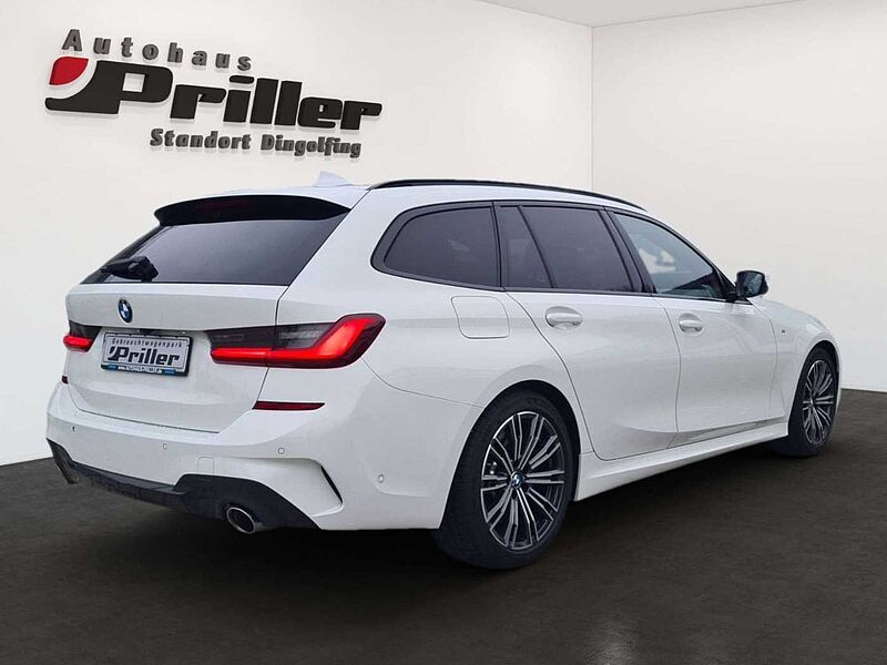 BMW 330 i Touring M Sport/AHK/Laser/HUD/DAB/Kamera