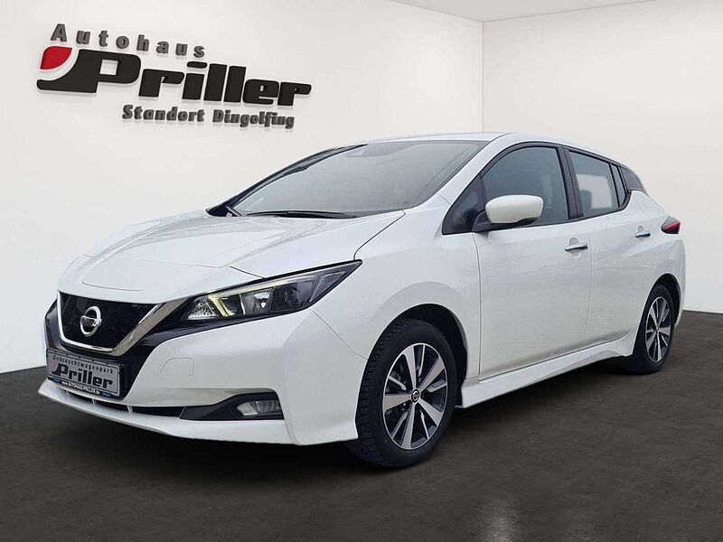 Nissan Leaf 40 kWh Acenta/Winter/Klimaauto. /1.Hand/Navi