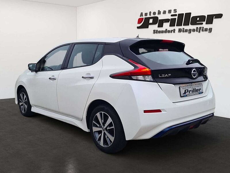 Nissan Leaf 40 kWh Acenta/Winter/Klimaauto. /1.Hand/Navi