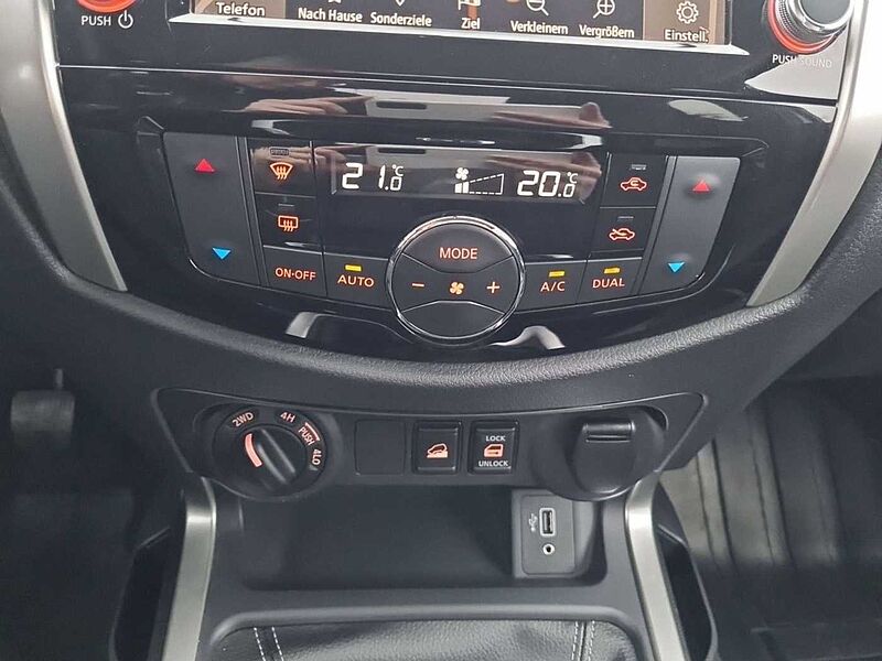 Nissan Navara N-Connecta King Cab 4x4/Navi/Aludeckel