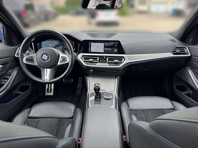 BMW 330 d Touring xDrive M Sport/NAVI/LED/LiveCockpit