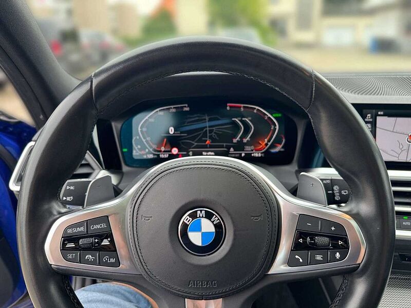 BMW 330 d Touring xDrive M Sport/NAVI/LED/LiveCockpit