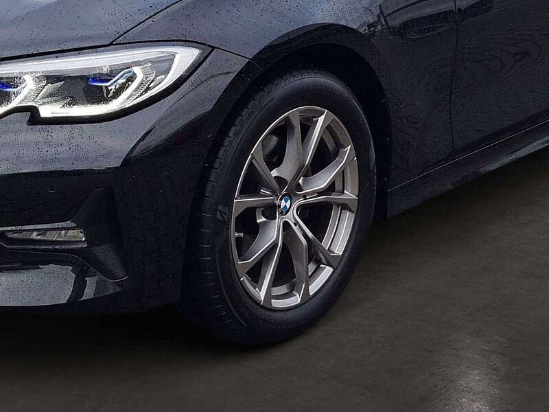 BMW 320 d Touring Sport Line/NAVI/Laser/DAB/Live Cock