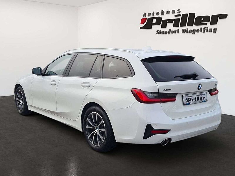 BMW 320 d Touring xDrive Advantage/NAVI/LED/RTTI/PGSD